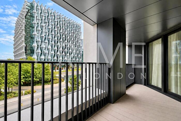 3 Bedroom Apartment For Sale In One Linear Place, Nine Elms, London, SW11