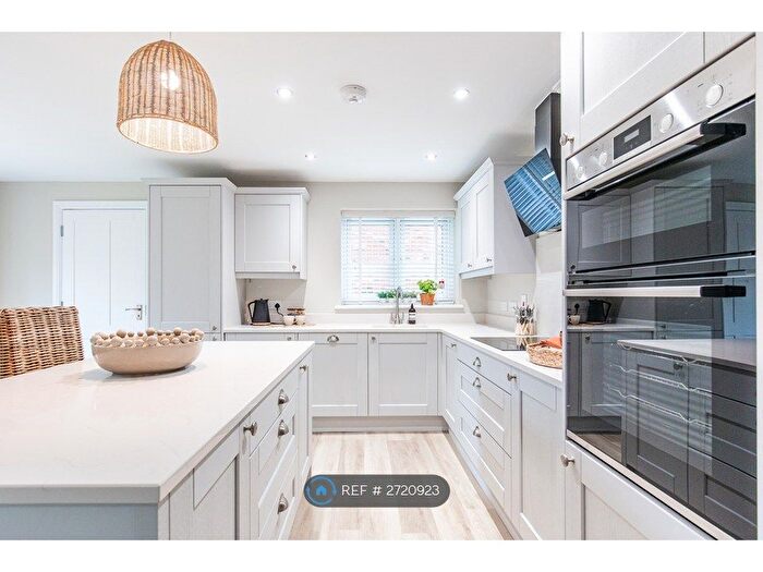 4 Bedroom Detached House To Rent In Freethorpe, Freethorpe, Norwich, NR13