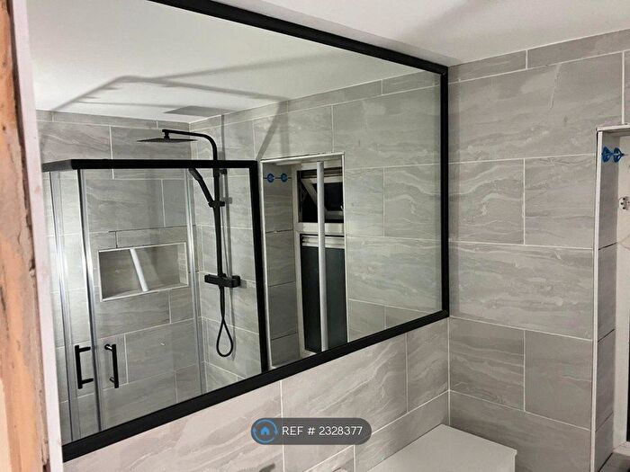 2 Bedroom Semi-Detached House To Rent In Peplow Road, Birmingham, B33