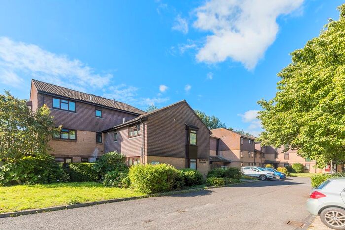 2 Bedroom Flat To Rent In Spences Lane, Lewes, BN7