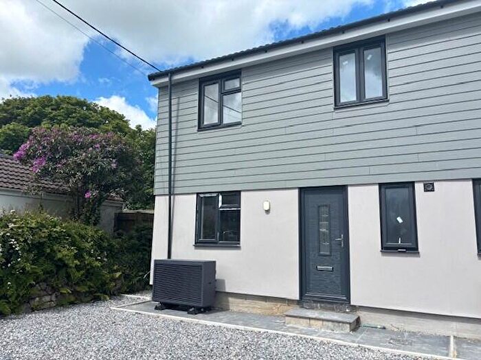 4 Bedroom Semi Detached House To Rent In Penstraze Lane, Victoria, PL26