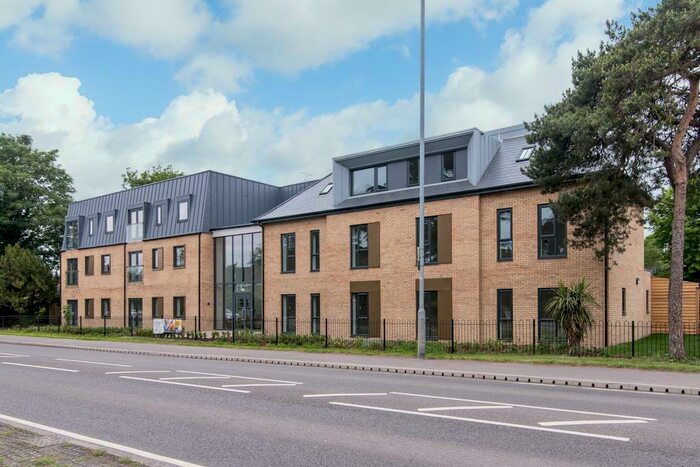 2 Bedroom Flat To Rent In Lendrum Court, Burton Joyce, Nottingham, NG14