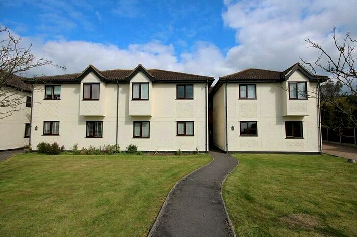 1 Bedroom Apartment To Rent In Bell Court, Hanningfield Road, Rettendon Common, Chelmsford, CM3