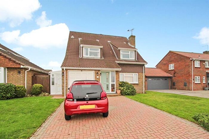 4 Bedroom Detached House For Sale In The Ridings, Cliftonville, Margate, CT9