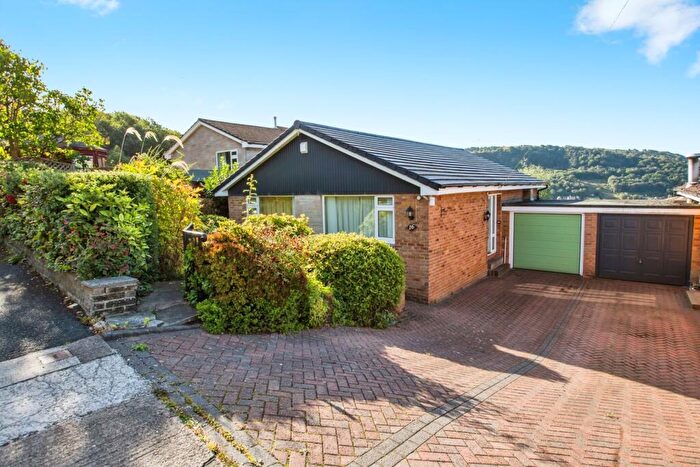 3 Bedroom Bungalow For Sale In Hullett Drive, Mytholmroyd, Hebden Bridge, HX7