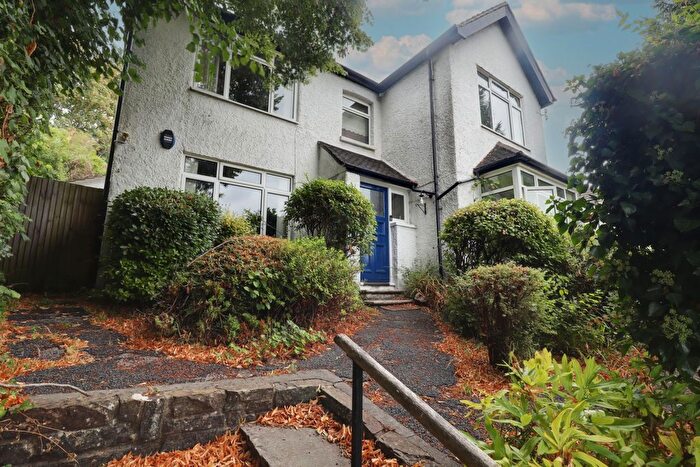 4 Bedroom Detached House For Sale In Fairdene Road, Coulsdon, CR5