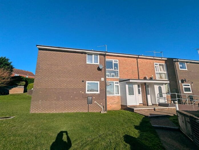 2 Bedroom Flat To Rent In Forest Way, Winford, Sandown, PO36