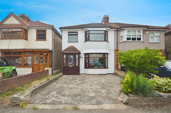 3 Bedroom Semi-Detached House To Rent In Wayside Avenue, Hornchurch, Essex, RM12