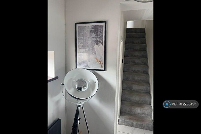 3 Bedroom End Of Terrace House To Rent In Edward Street, Chatham, ME4