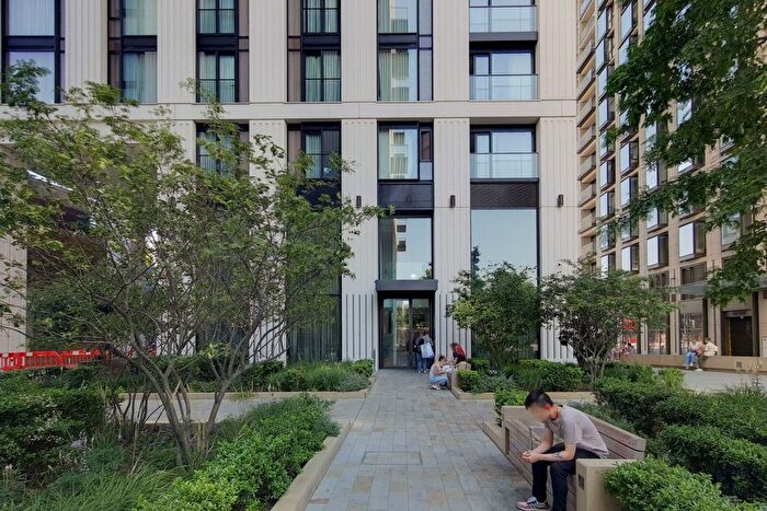 Studio To Rent In Southwark Place, Southwark, London, SE1