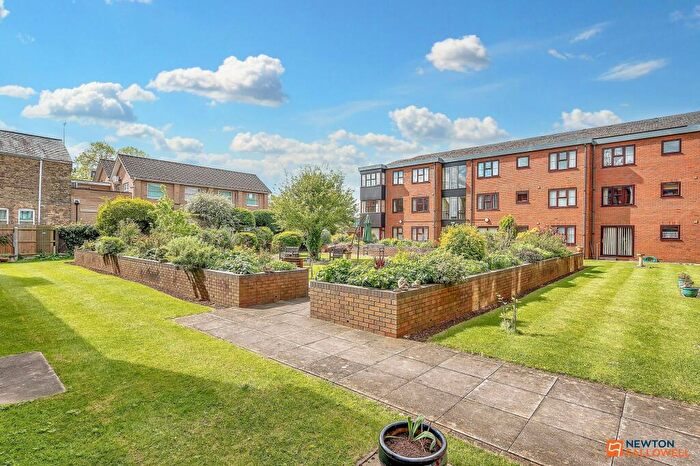 1 Bedroom Flat For Sale In Lincoln Gate, Lincoln Road, Peterborough, PE1
