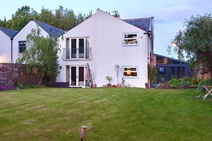 3 Bedroom Semi Detached House To Rent In Angus Street, Langley Moor, Durham, DH7