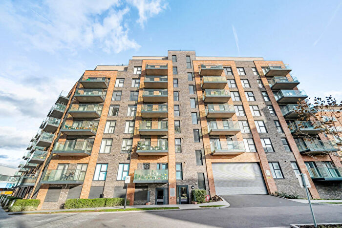 1 Bedroom Apartment For Sale In James Smith Court, Dartford, Kent, DA1