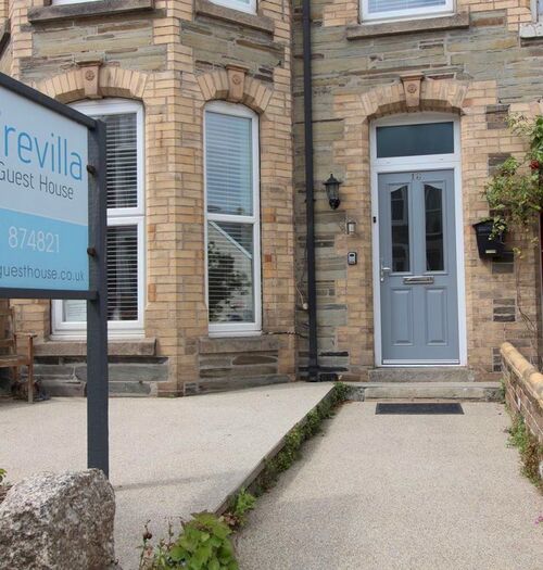 5 Bedroom Property To Rent In Berry Road, Newquay, TR7