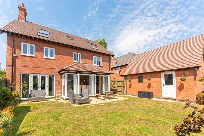 5 Bedroom Detached House For Sale In Bedroom Modern House Across Floors In Lutterworth, LE17