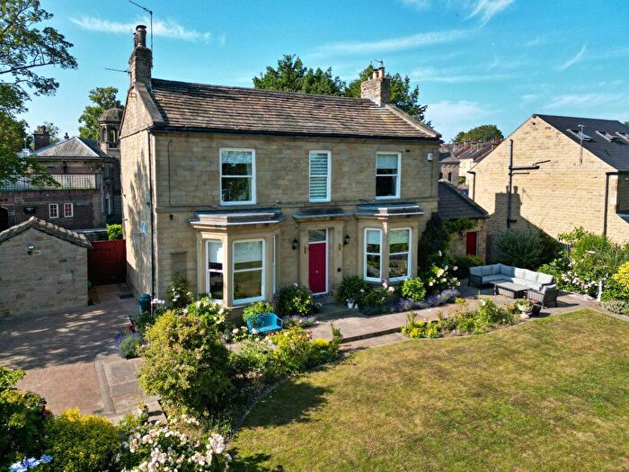 4 Bedroom Detached House For Sale In Lydgate House, Highfield Road, Horbury, Wakefield, West Yorkshire, WF4