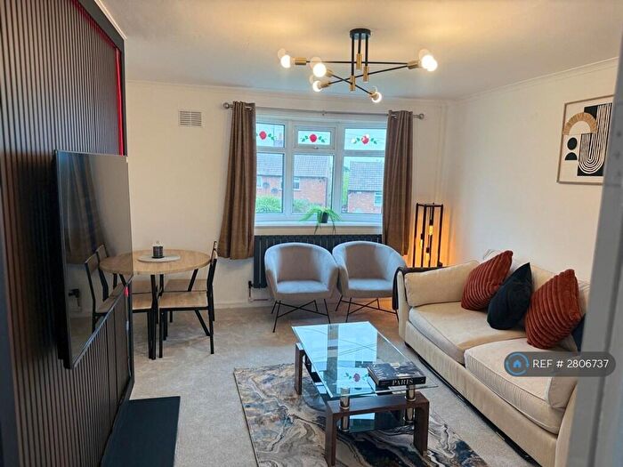 2 Bedroom Flat To Rent In Runcorn Road, Sunderland, SR5