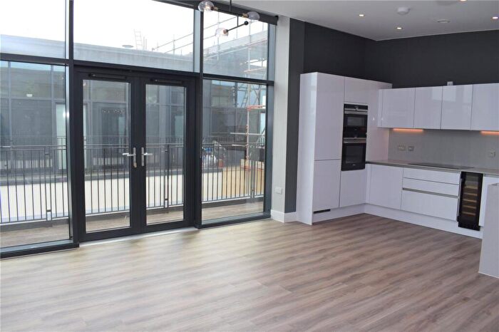 2 Bedroom Penthouse To Rent In Midland Road, BA2