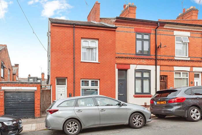 3 Bedroom Terraced House For Sale In Ashbourne Street, Leicester, Leicestershire, LE2