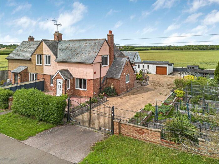 4 Bedroom Semi-Detached House For Sale In Newmarket Road, Teversham, Cambridge, CB1