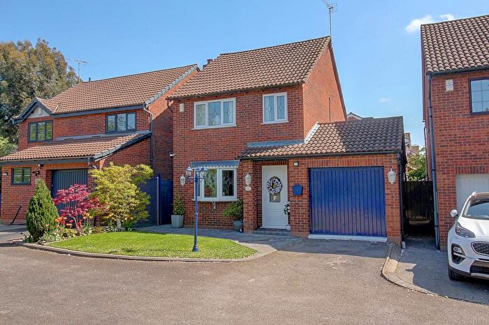 3 Bedroom Detached House For Sale In Clovelly Way, Nuneaton, CV11