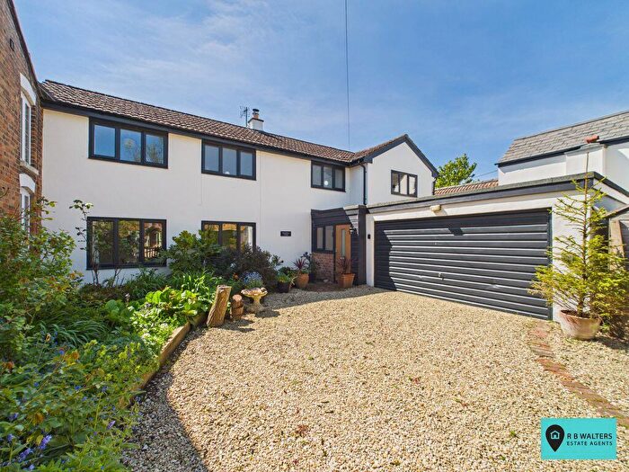 3 Bedroom Cottage For Sale In Framilode Passage, GL2