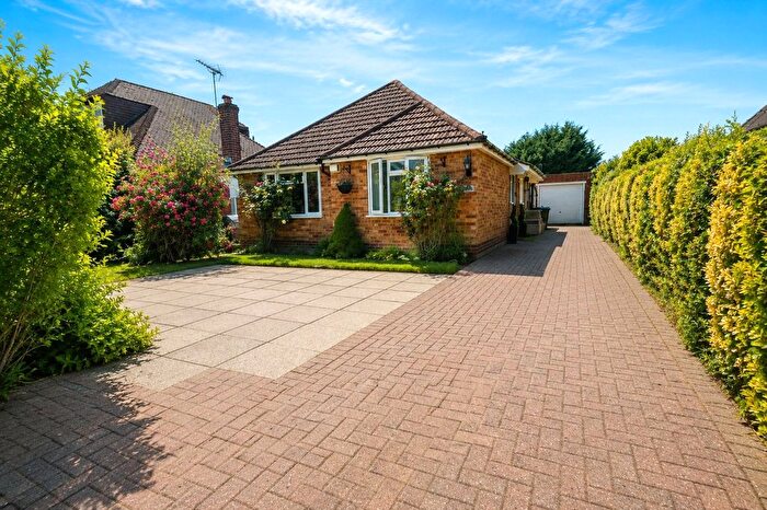 3 Bedroom Bungalow To Rent In Greenmeads, Woking, Surreywrite, Surrey, GU22