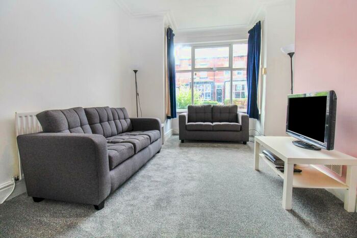 5 Bedroom Terraced House To Rent In Stanmore Street, LS4