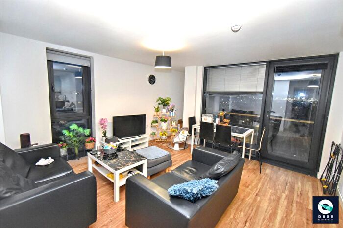 3 Bedroom Property For Sale In The Courtyard, Stanhope St, Liverpool, L8