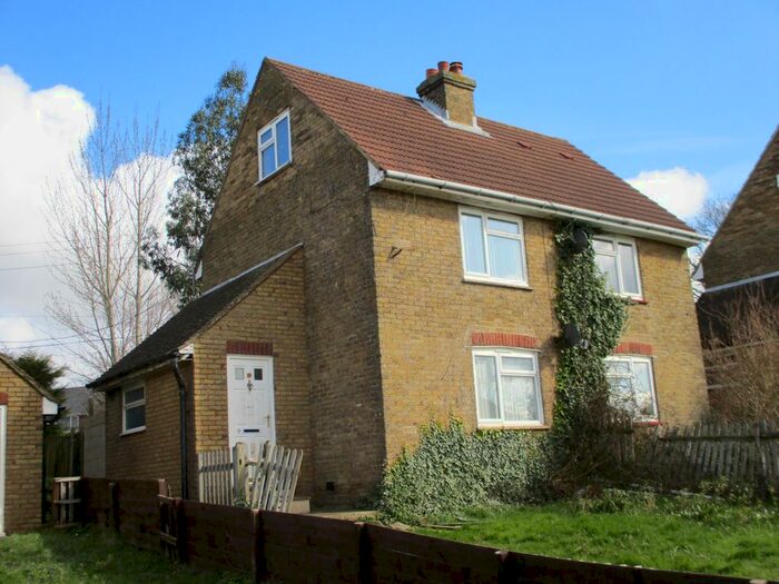 3 Bedroom Semi-Detached House To Rent In St Pauls Crescent, Boughton-Under-Blean, Faversham ME13