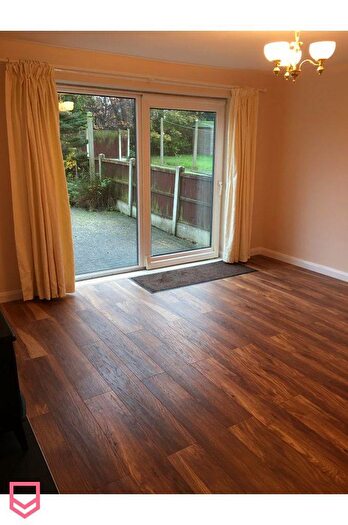 2 Bedroom Flat To Rent In Central Drive, Calow, Chesterfield, Derbyshire, S44