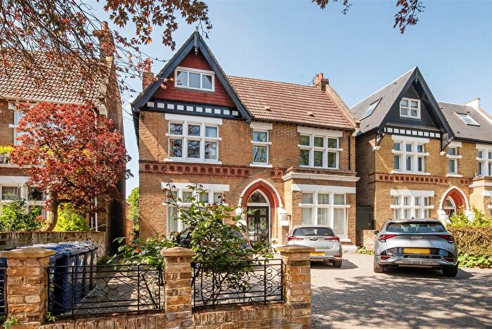 2 Bedroom Flat To Rent In Woodville Road, Ealing, W5