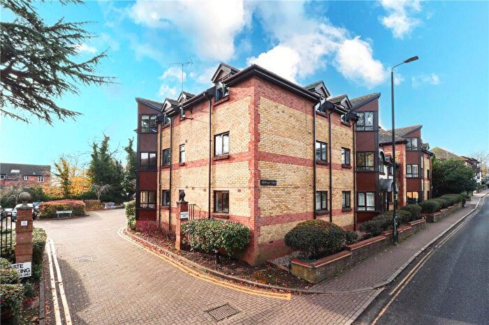 1 Bedroom Flat To Rent In Brooklands Court, Hatfield Road, St. Albans, AL1