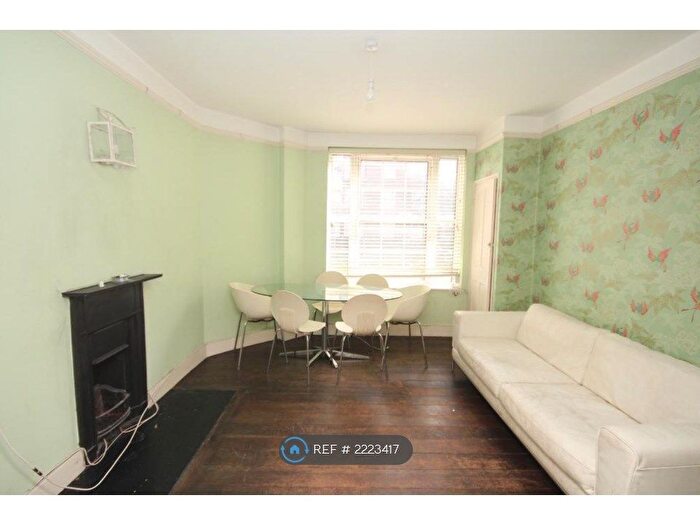 2 Bedroom Flat To Rent In Elwood Street, N5