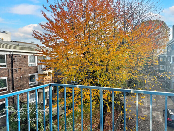 1 Bedroom Apartment To Rent In Abbott Road, London, E14