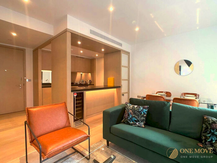 2 Bedroom Flat To Rent In Embassy Gardens, London, SW11