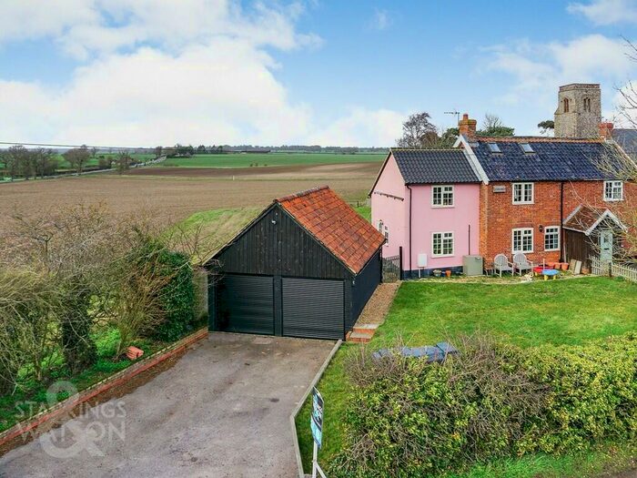 3 Bedroom Cottage For Sale In Church Cottage, Top Road, Ilketshall St Lawrence, NR34