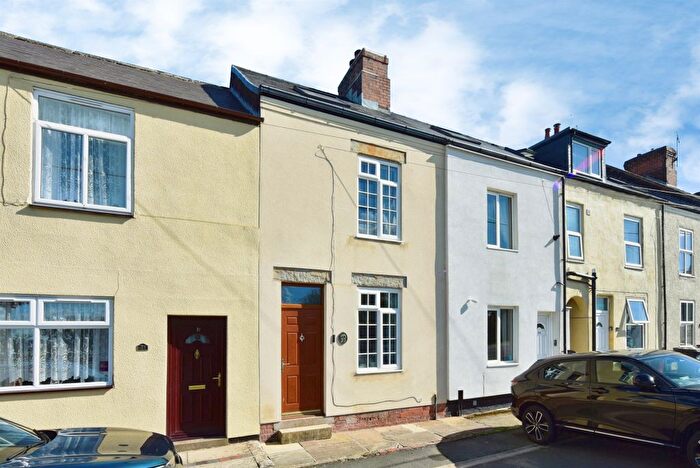 2 Bedroom Terraced House For Sale In Mansfield Road, Killamarsh, Sheffield, S21