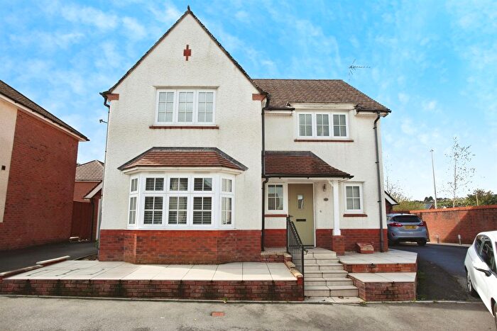 4 Bedroom Detached House For Sale In Parc Dan Y Bryn, Tonyrefail, Porth, CF39