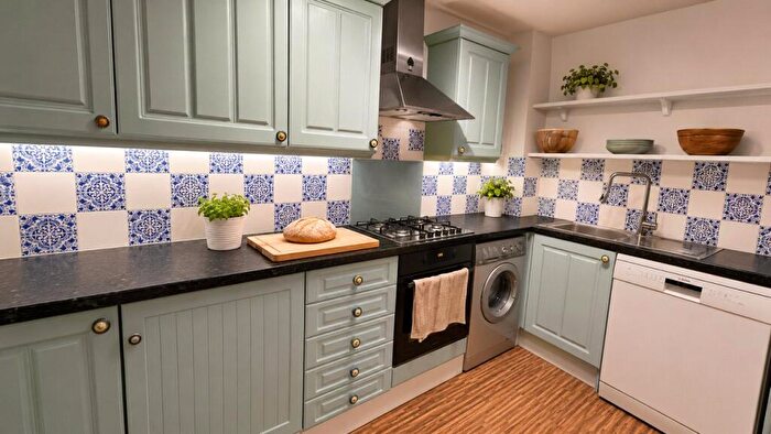 1 Bedroom Flat For Sale In Durham Avenue, Bromley, BR2