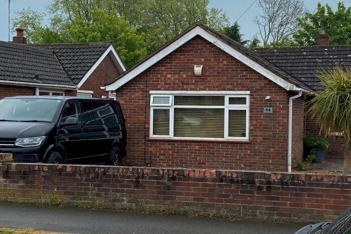 2 Bedroom Bungalow To Rent In Mabledon Avenue, Ashford, TN24