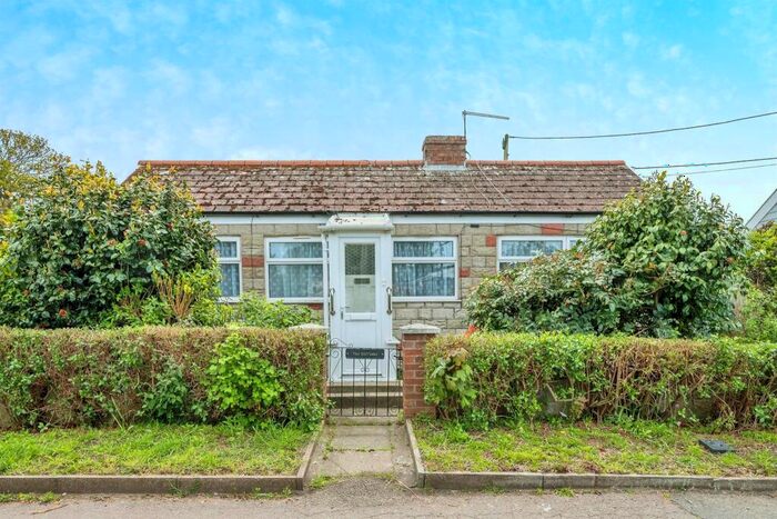 2 Bedroom Bungalow To Rent In South Road, Hemsby, Great Yarmouth, NR29