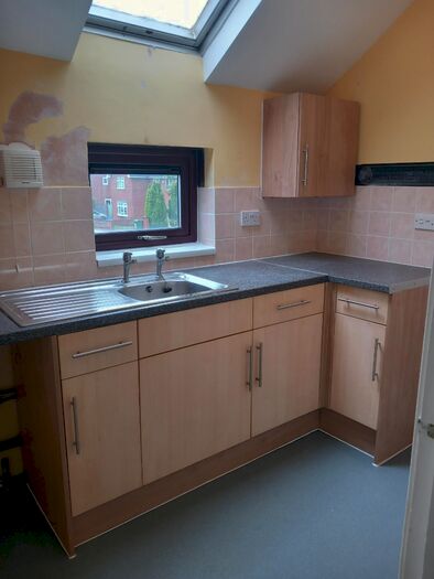 1 Bedroom Flat To Rent In Purbeck Road, Grimsby, Lincolnshire, DN33