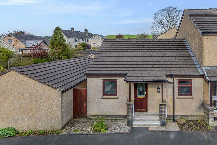 2 Bedroom Terraced Bungalow To Rent In Sedgwick Court, Kendal, LA9
