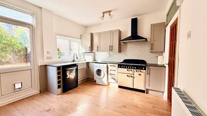 3 Bedroom House To Rent In Renness Road, Walthamstow, E17