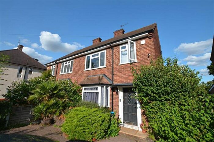 3 Bedroom Semi-Detached House To Rent In Boxted Close, Buckhurst Hill, IG9