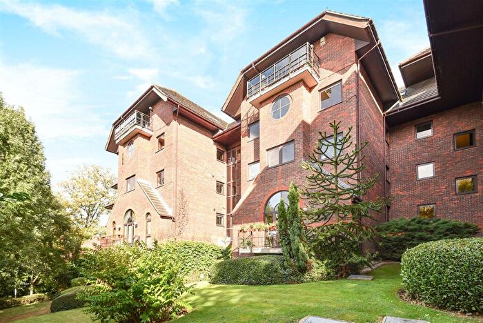 3 Bedroom Flat To Rent In Palmerston Court, Elmfield Close, Harrow On The Hill, HA1