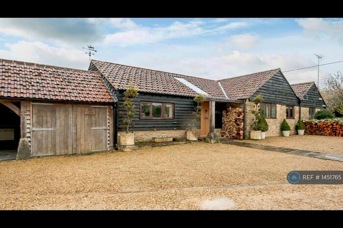 5 Bedroom Detached House To Rent In The Old Dairy, Littleworth, Faringdon, SN7