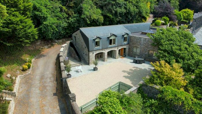 3 Bedroom Barn Conversion To Rent In St. Hilary, Cowbridge, CF71