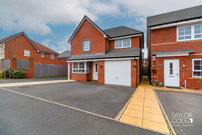 3 Bedroom Detached House For Sale In Rosings Drive, Tamworth, B78